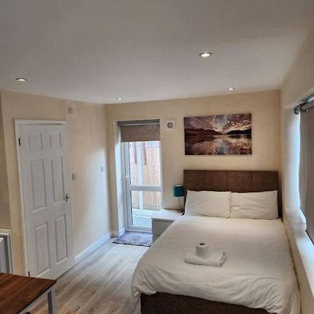 Beautiful Private En-Suite Room With Its Own Entry Bexleyheath Exterior photo