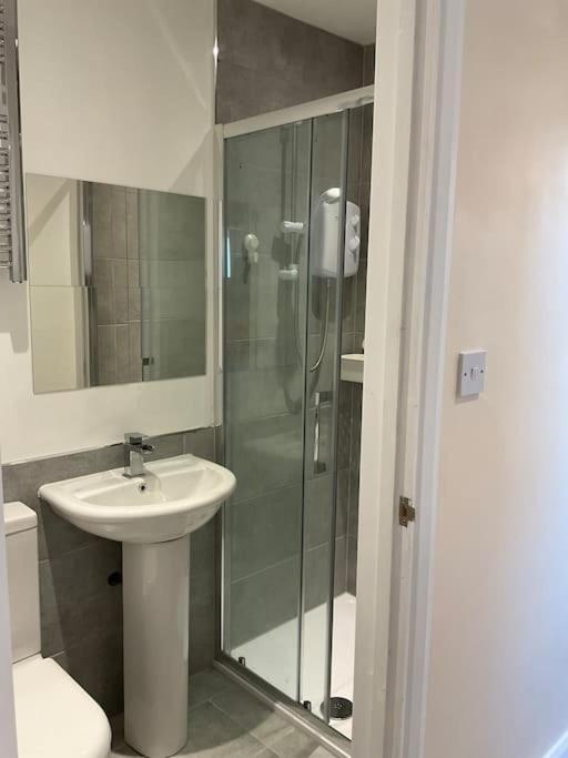 Beautiful Private En-Suite Room With Its Own Entry Bexleyheath Exterior photo